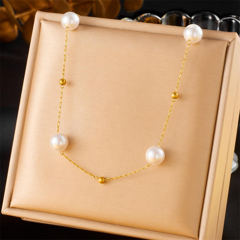 Pearls Geometric Circular Pearl Necklace and Bracelet